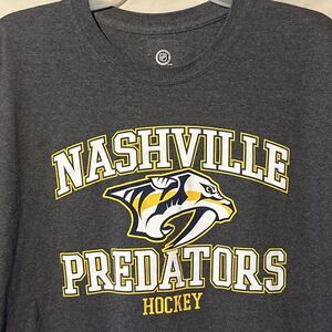 NHL Nashville‎ Predators Hockey Large Script Men's 2XL Tee Shirt